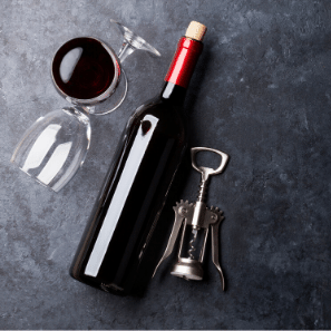 garrafa de vinho e acessórios